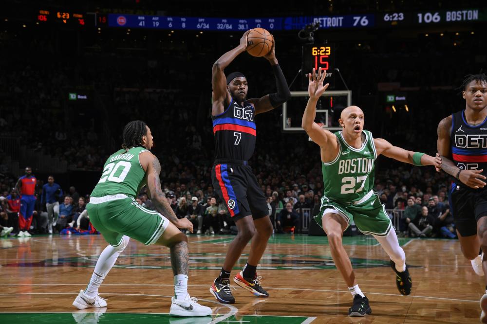 球在国际舞 球在国际舞