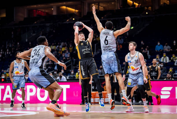 仁的霸主地 仁的霸主地